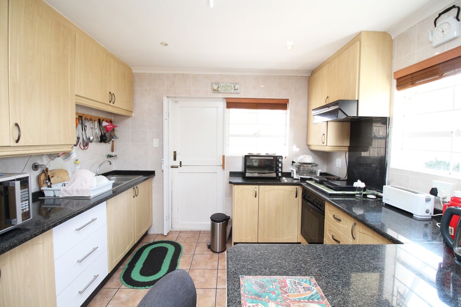 3 Bedroom Property for Sale in Skiathos Western Cape
